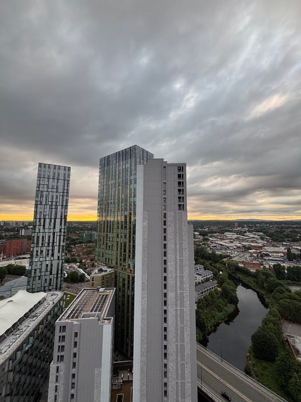 Flat New Bridge Street in Salford