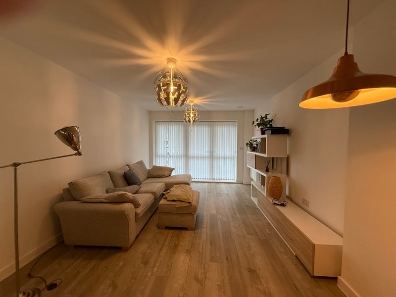 Room Ifield Road in Crawley