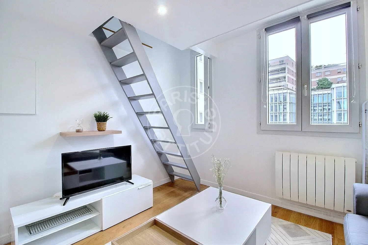 Appartement Rue des Terres au Curé à Paris