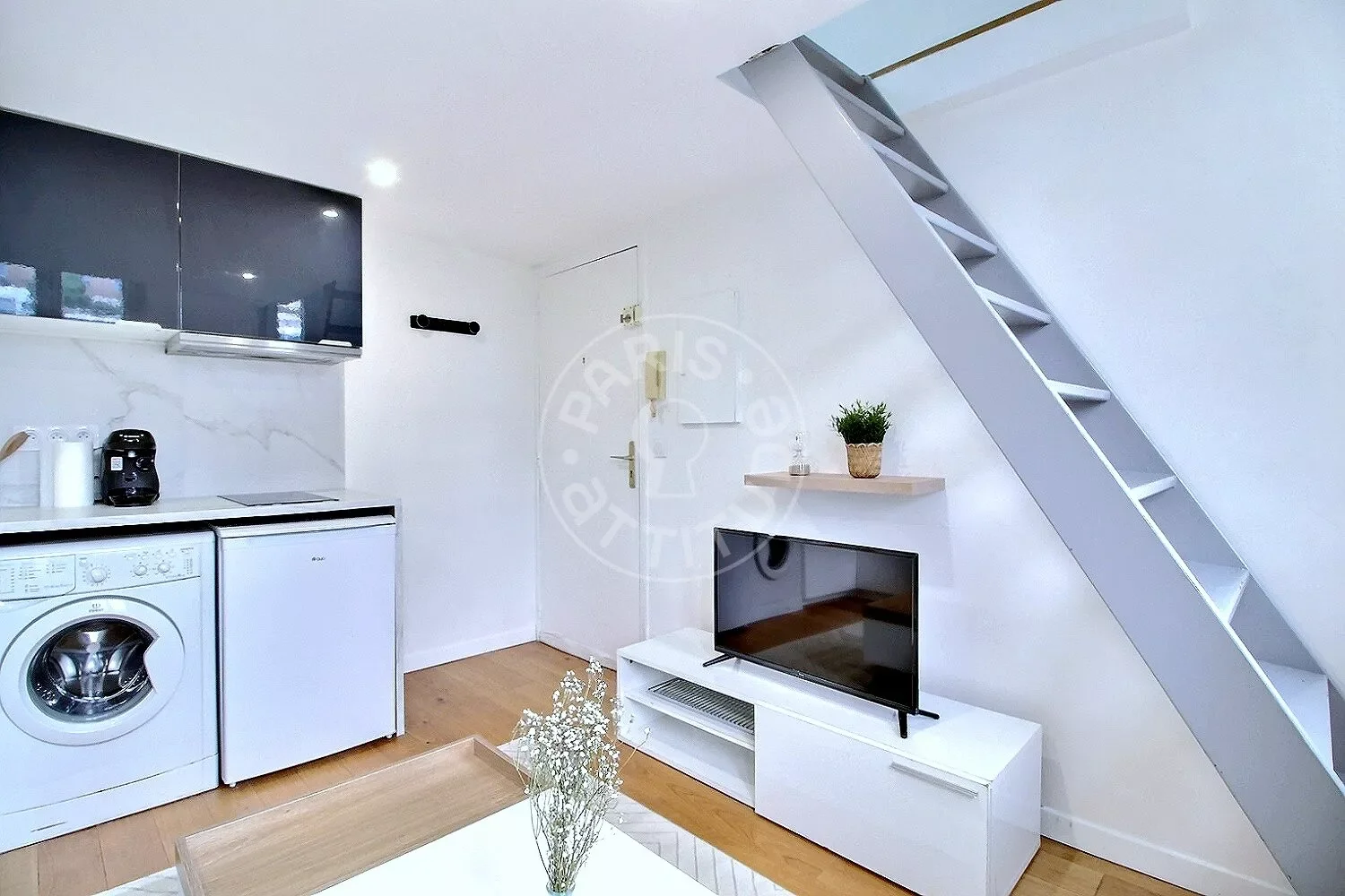 Appartement Rue des Terres au Curé à Paris