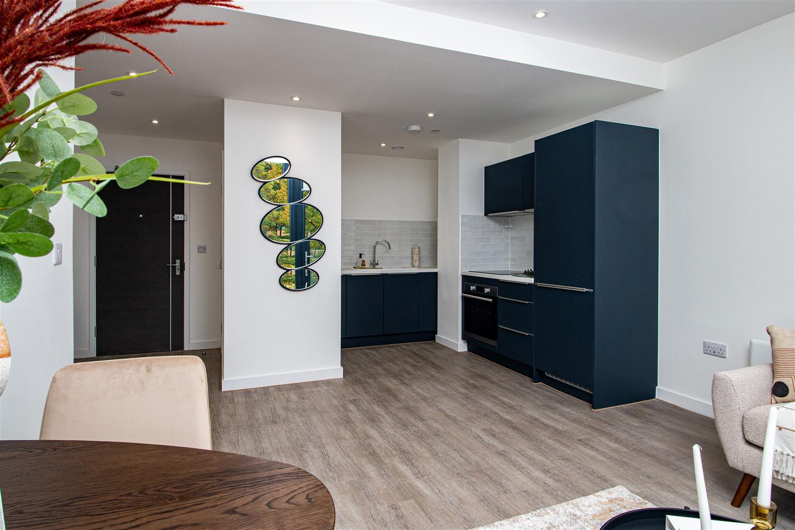 Flat Silbury Boulevard in Central Milton Keynes