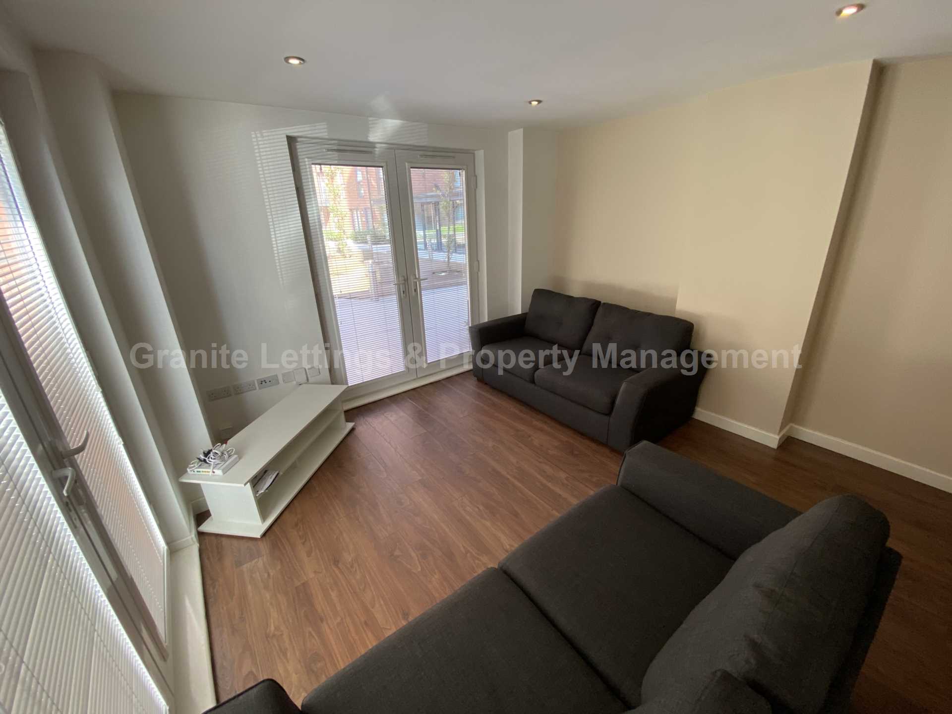 Flat Sillavan Way in Salford