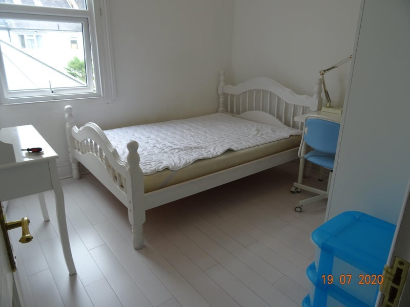 Room Winifred Road in Greater London