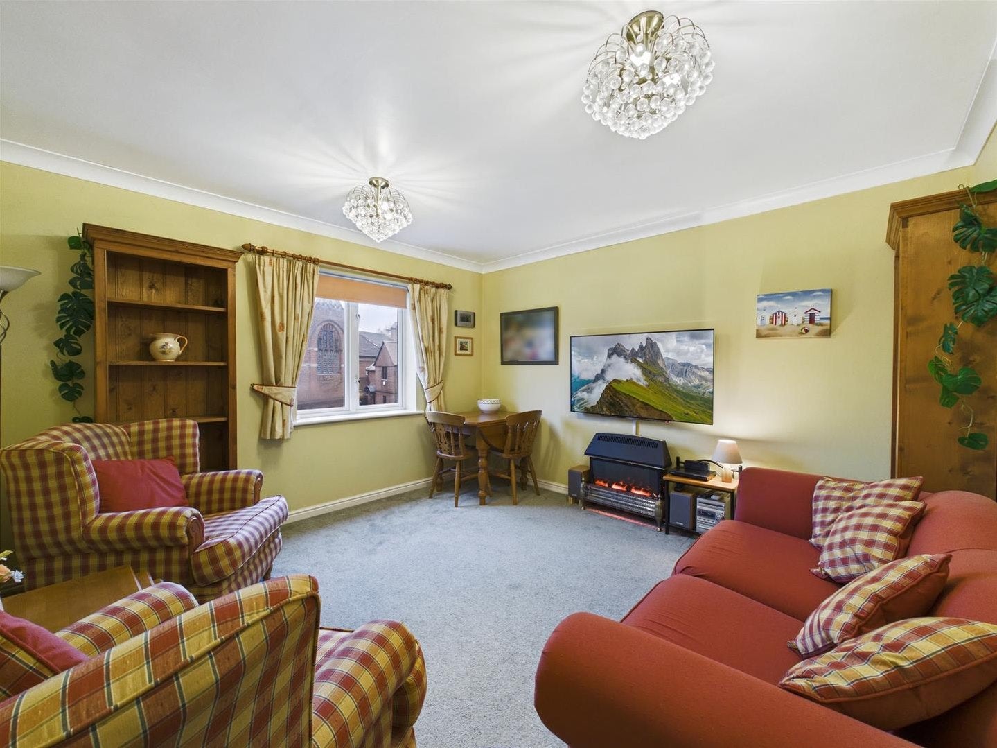 Flat Washbeck Close in Scarborough