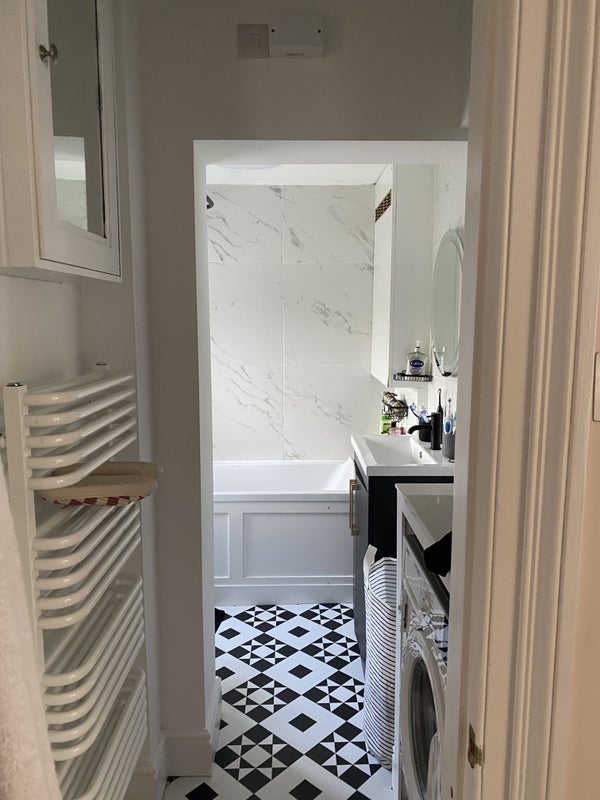 Room Eaton Rise in Greater London