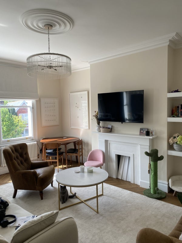 Room Eaton Rise in Greater London