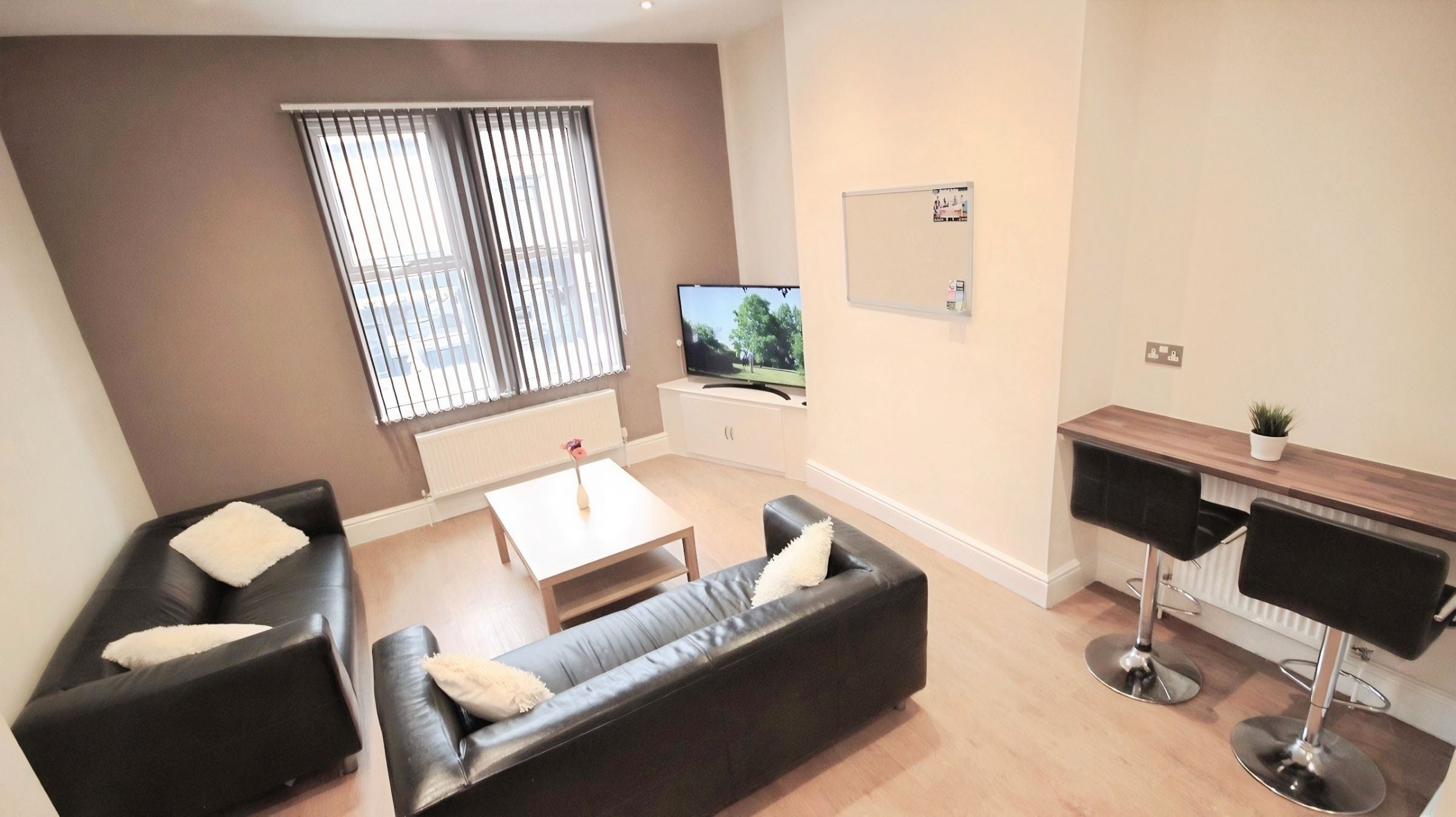 Room Ecclesall Road in Sheffield