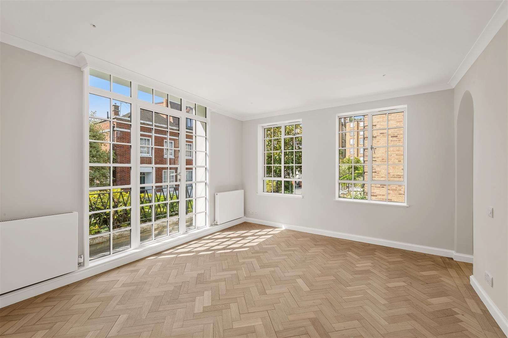 Flat Douro Place in Greater London