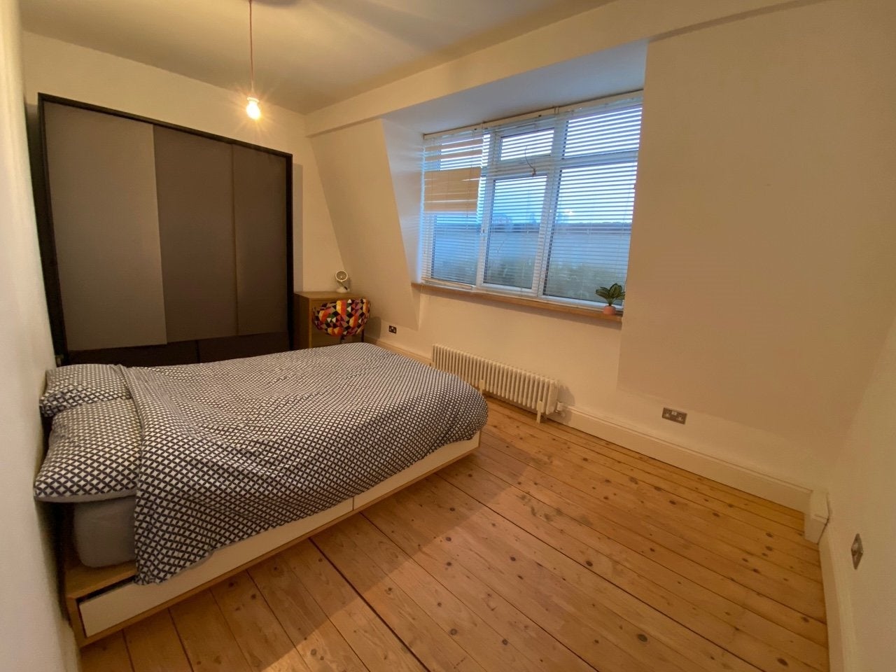 Flat Bethnal Green Road in Greater London