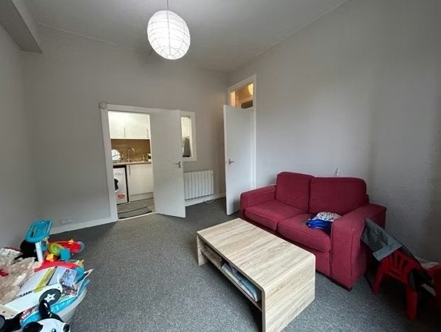Flat Wheatfield Place in City of Edinburgh