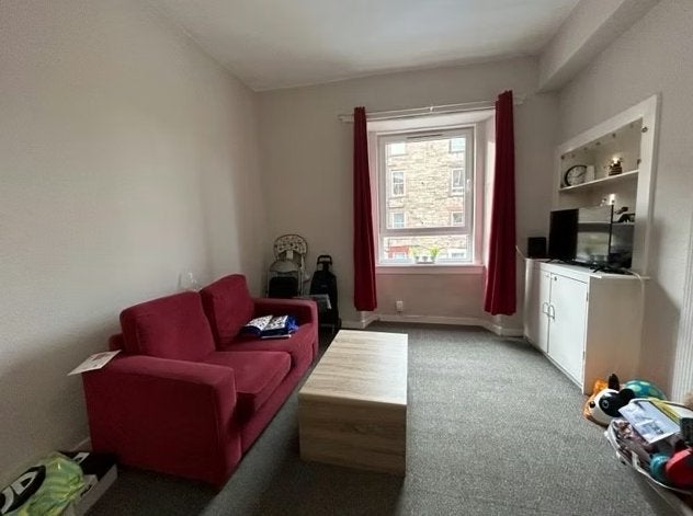 Flat Wheatfield Place in City of Edinburgh