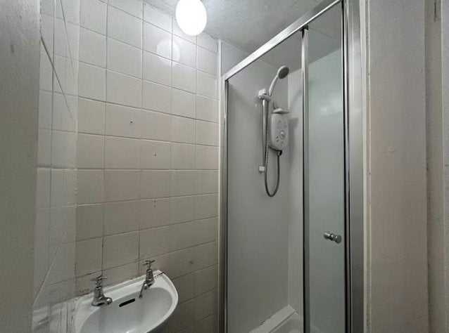 Flat Wheatfield Place in City of Edinburgh
