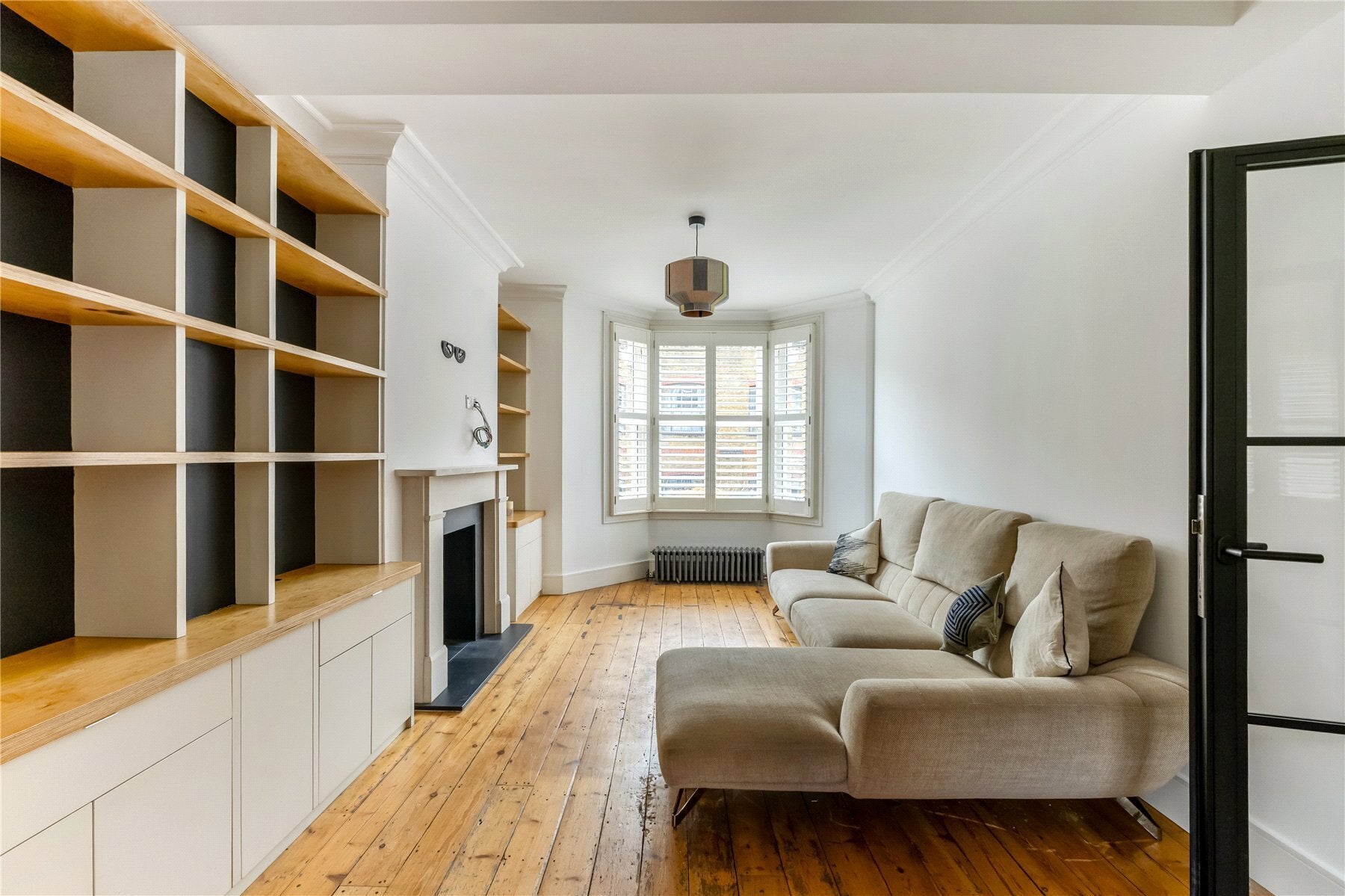 House Warriner Gardens in Greater London