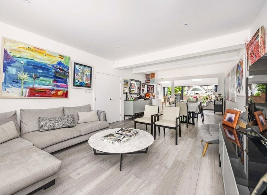 House Alyth Gardens in Greater London