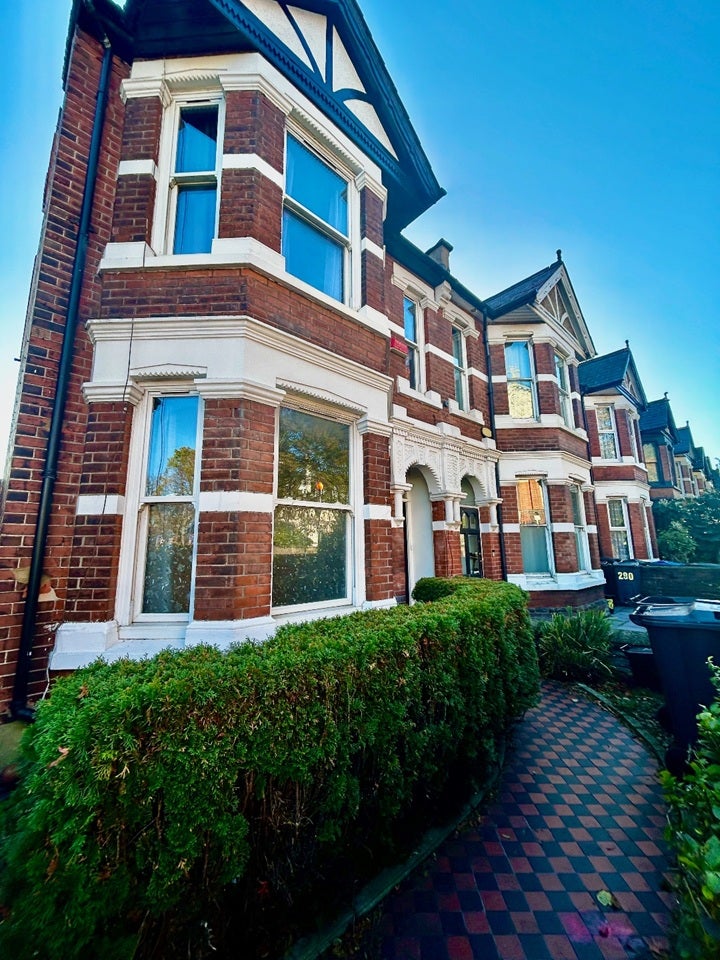 House Grecian Crescent in Greater London