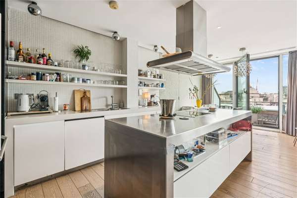 Flat Wardour Street in City of Westminster