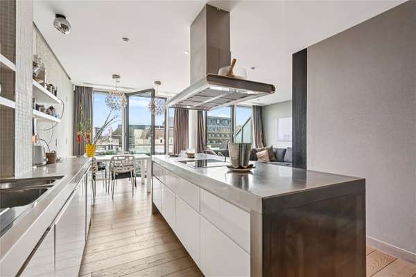 Flat Wardour Street in City of Westminster