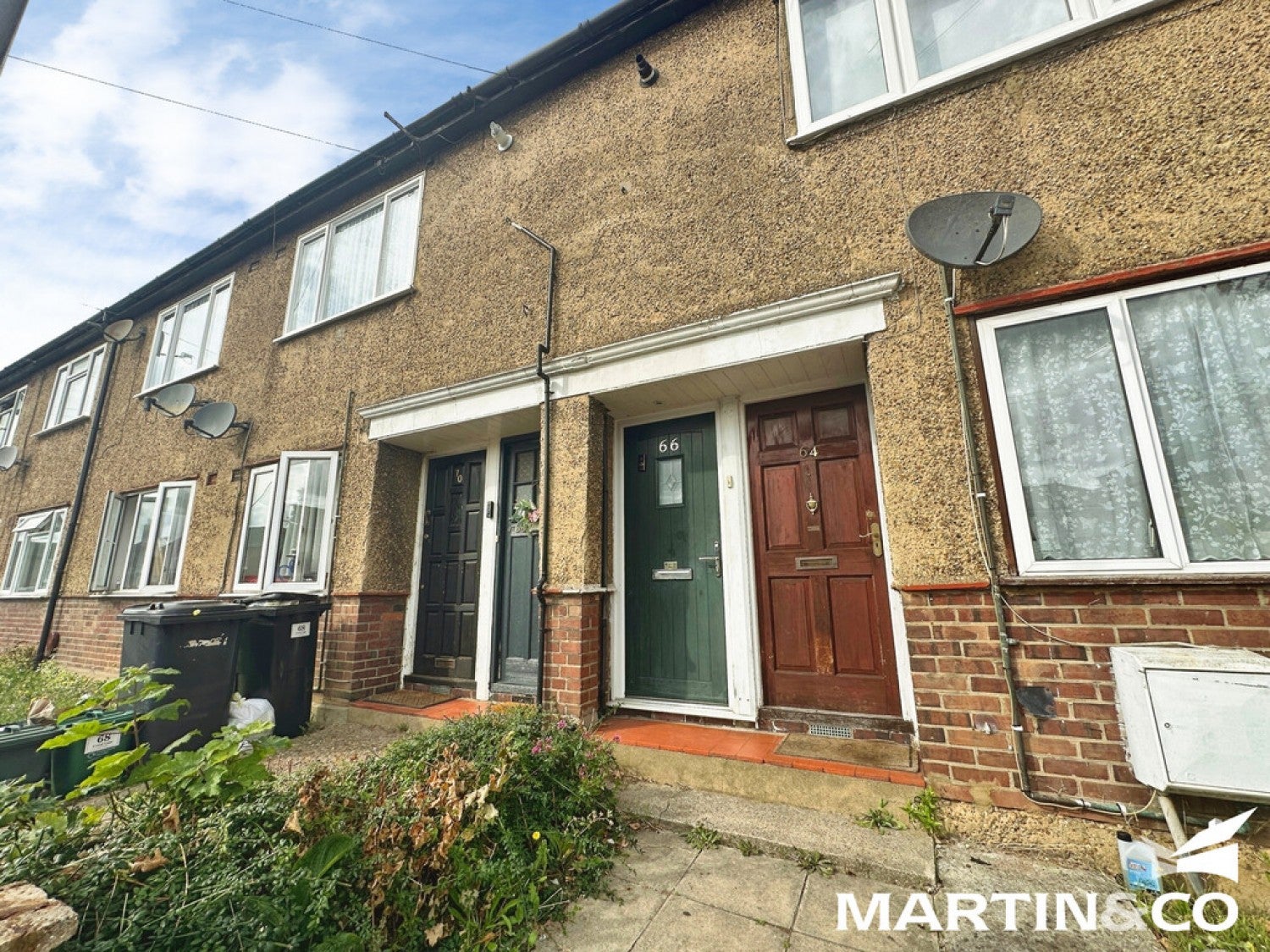 Flat Coval Lane in Chelmsford