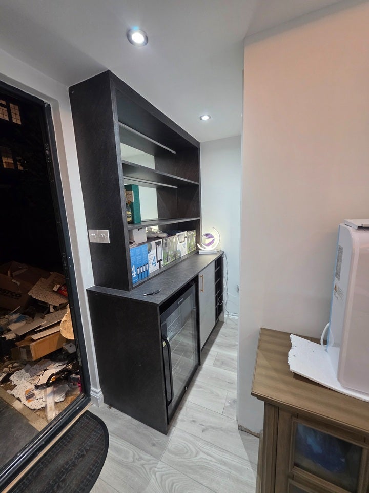 Room Lanigan Drive in Greater London