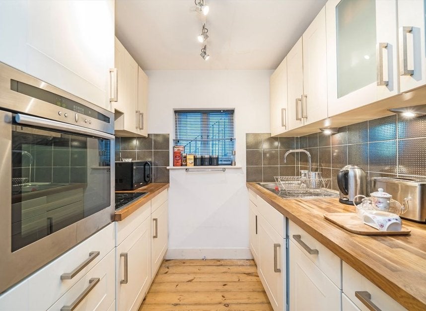Flat Lanark Road in City of Westminster
