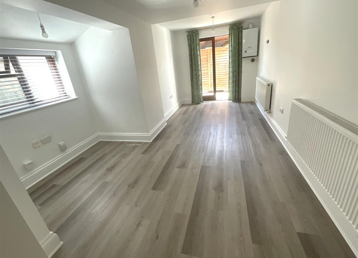 Flat Oxford Street in Rugby