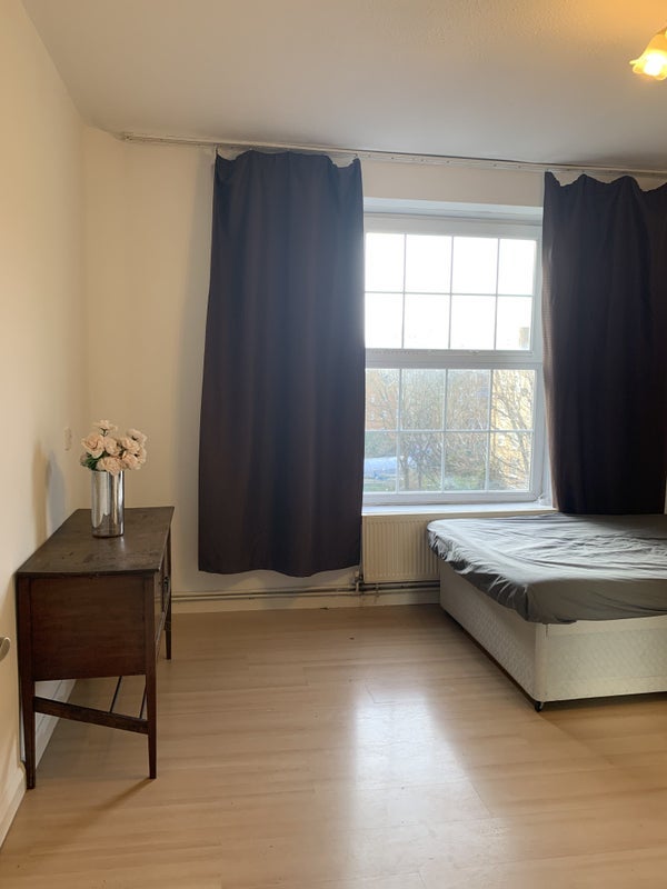 Room Holbrooke Court in Greater London
