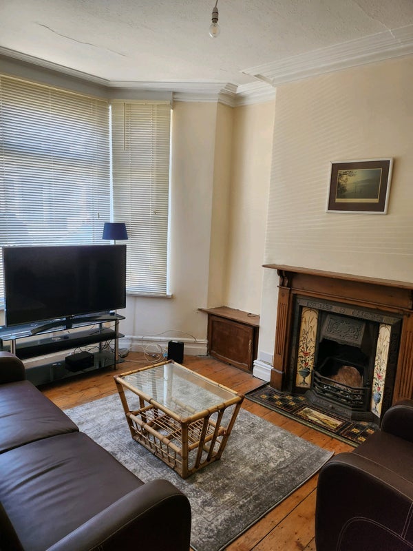 Room Arabella Street in Cardiff