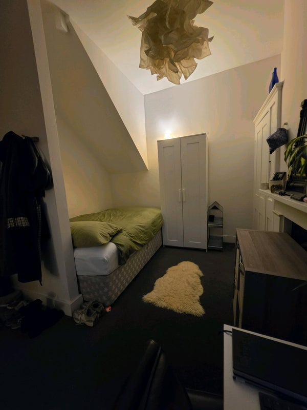 Room Gladsmuir Road in Greater London