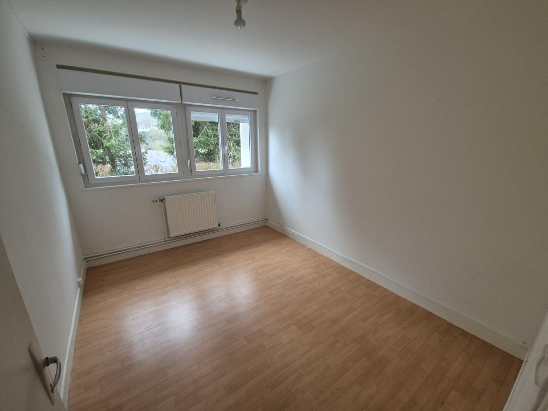 Flat Rue Edgard Quinet in Monthermé