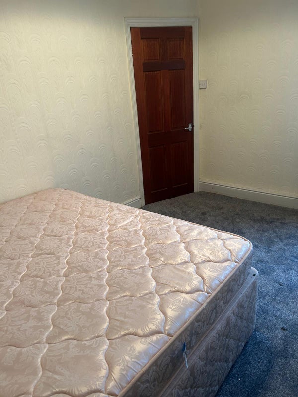 Room Fairfield Street in Salford