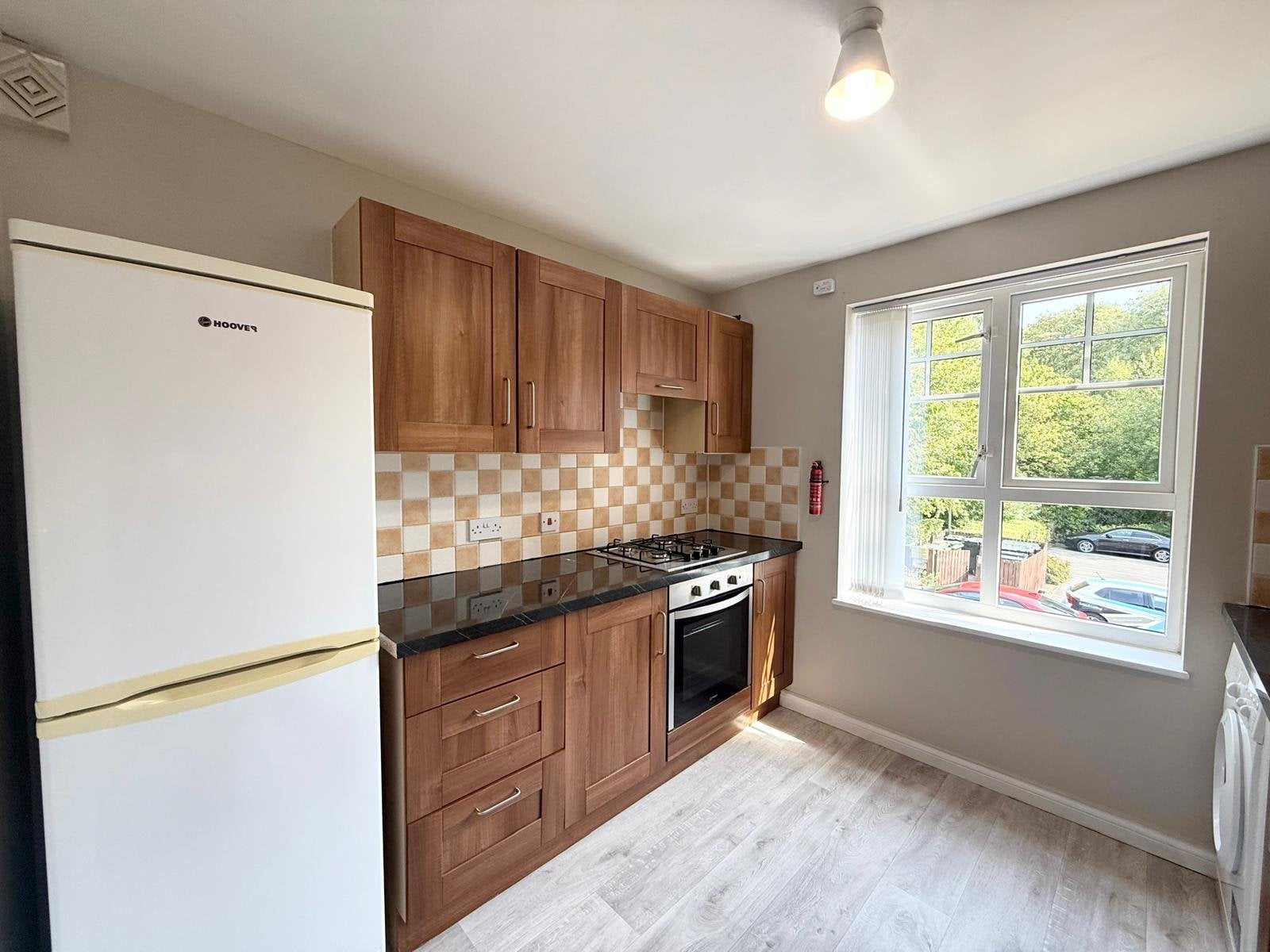 Flat Oldfield Lane in Leeds