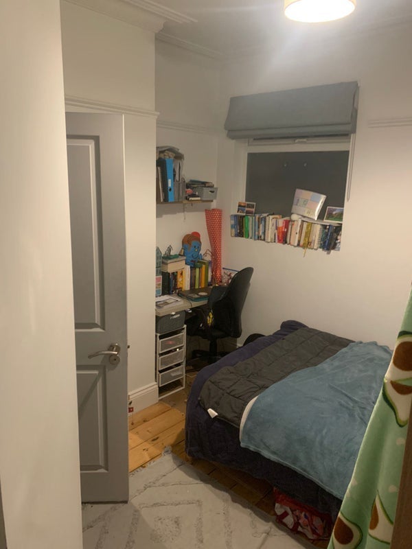 Room Clift Road in Bristol