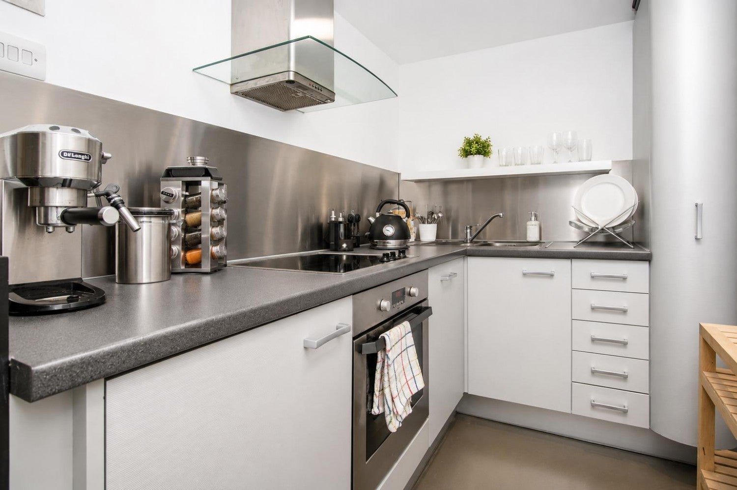 Flat Great Suffolk Street in Greater London