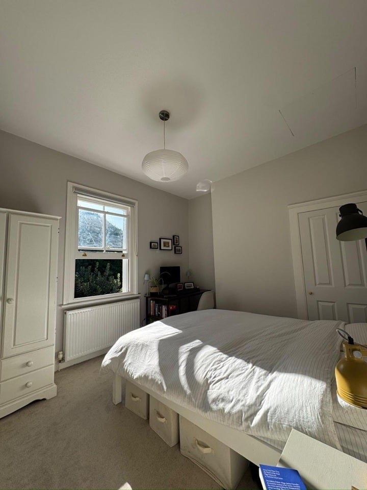 Room Hertford Road in Greater London
