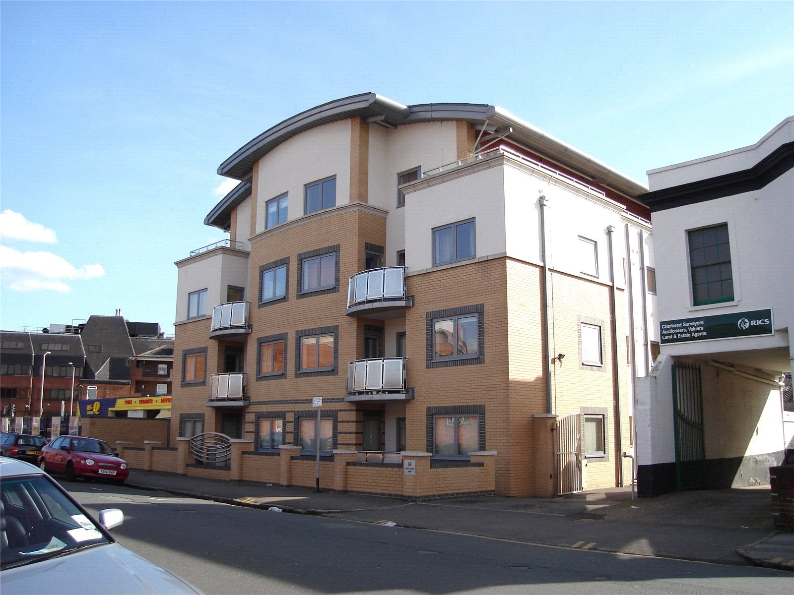 Flat Great Knollys Street in Reading