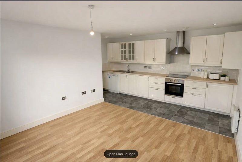 Room Mount Pleasant Hill in Greater London
