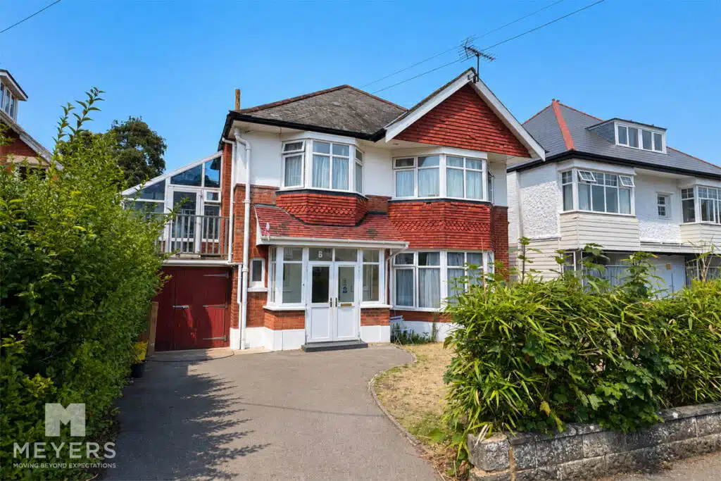 Room Guildhill Road in Bournemouth