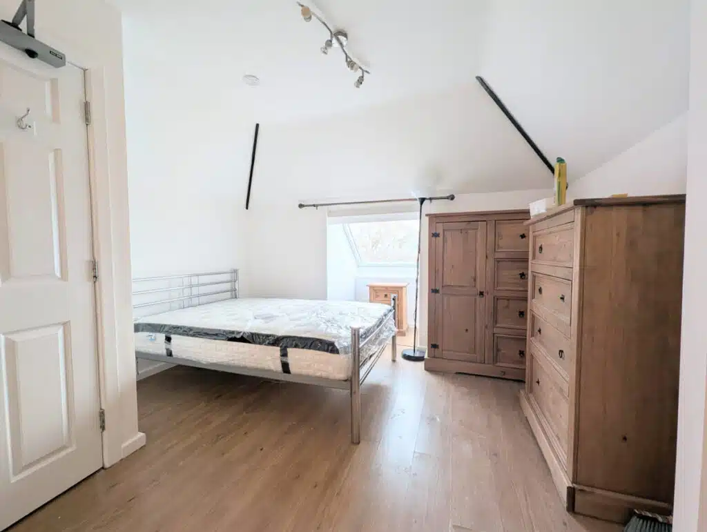 Room Guildhill Road in Bournemouth