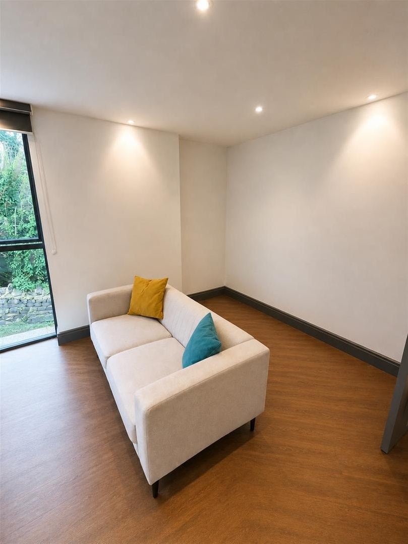 Flat Lister Hill in Leeds