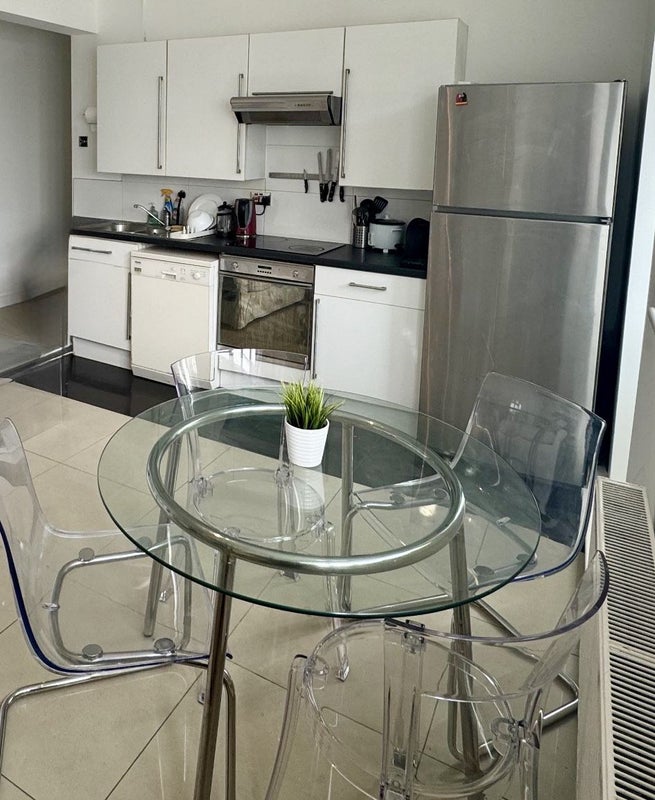 Room Fount Street in Greater London