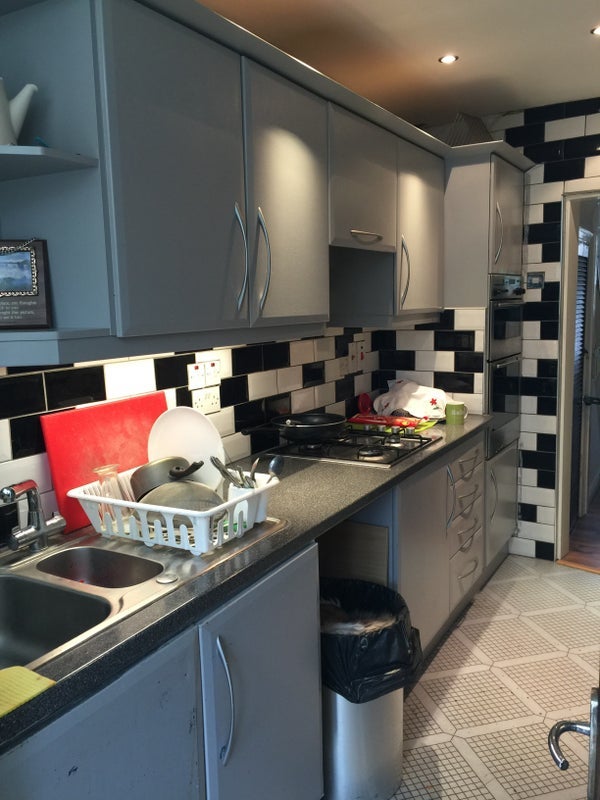 Room Tamworth Lane in Greater London