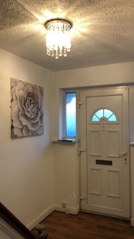 Room Tamworth Lane in Greater London