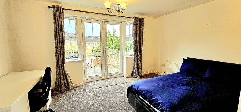 Room Casson Drive in Bristol