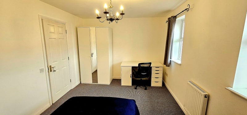 Room Casson Drive in Bristol