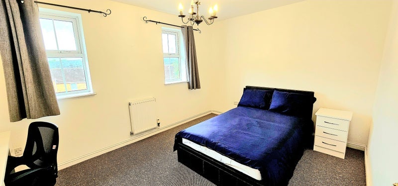 Room Casson Drive in Bristol