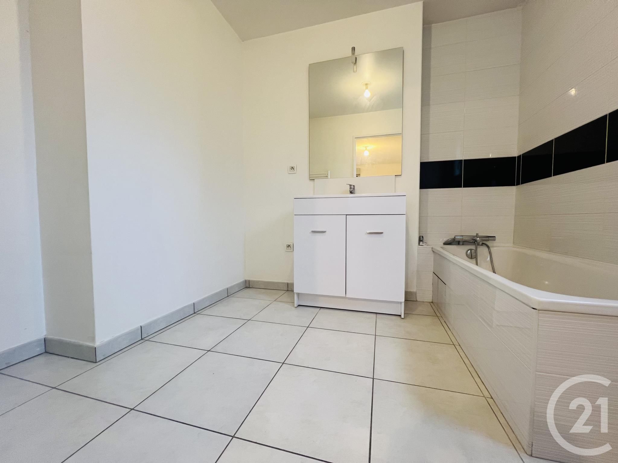 Appartement Place Des Arcades à Saint-Pierre-en-Faucigny