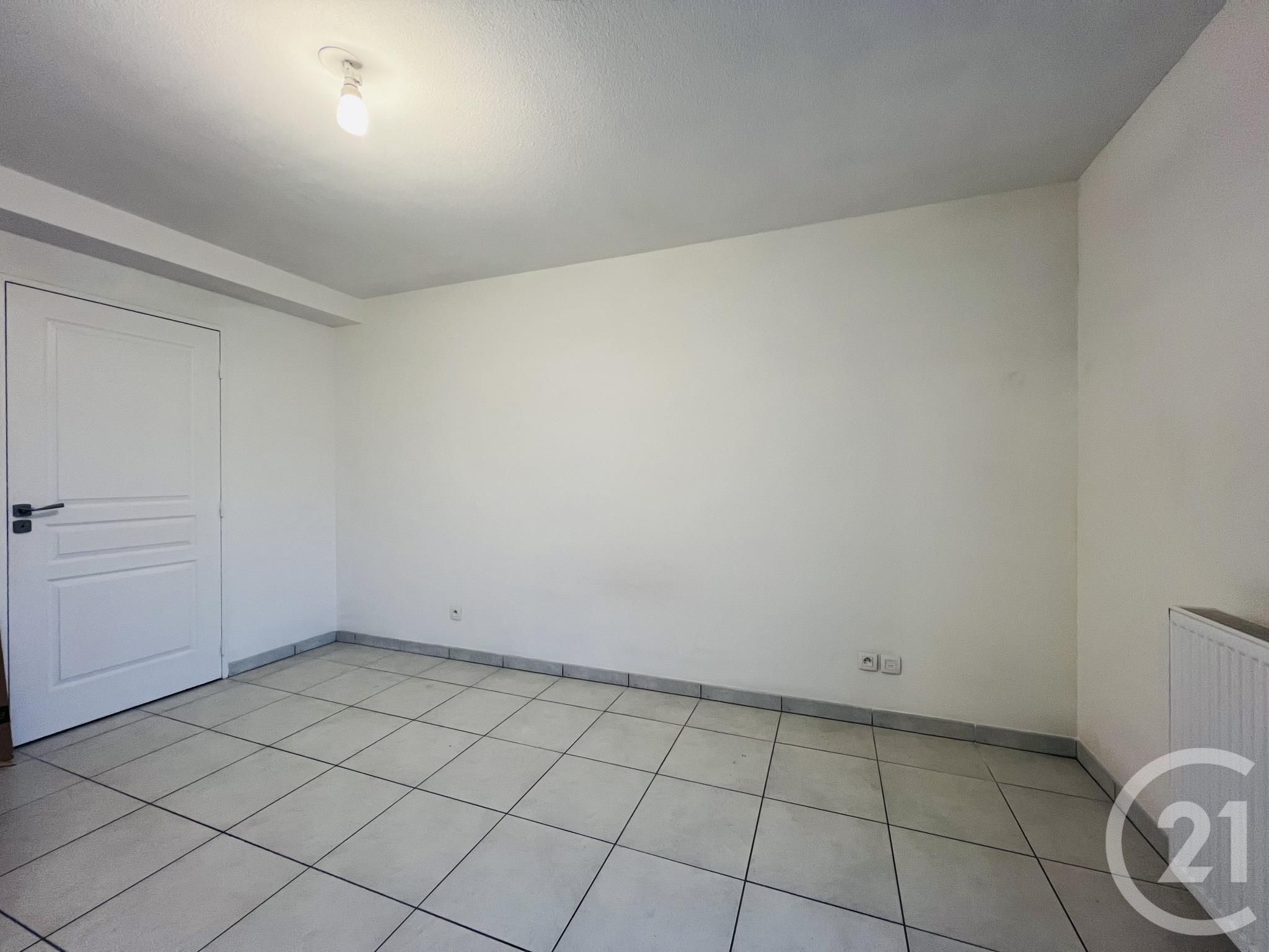 Appartement Place Des Arcades à Saint-Pierre-en-Faucigny