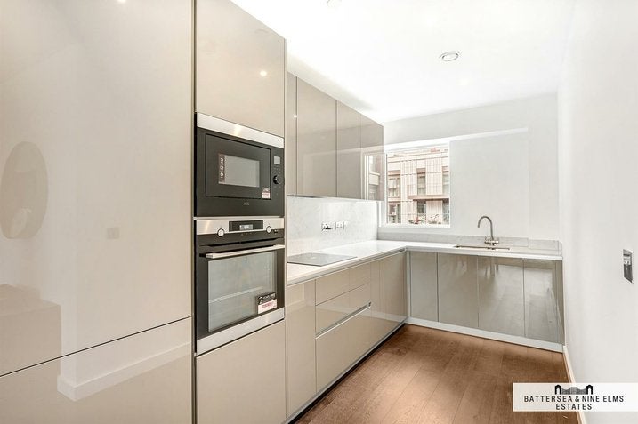 Flat New Union Square in Greater London