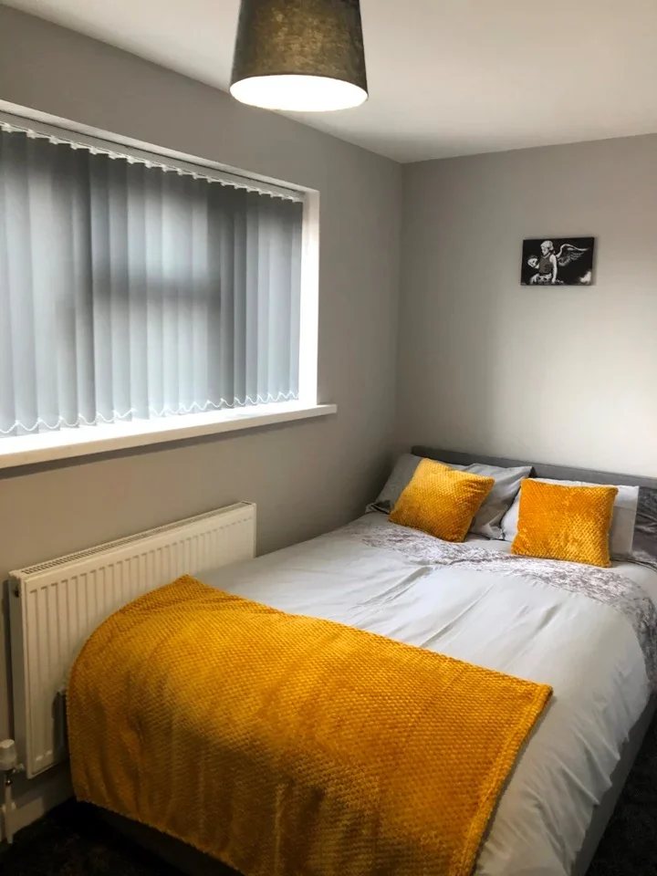 Room Graiseley Lane in Wolverhampton