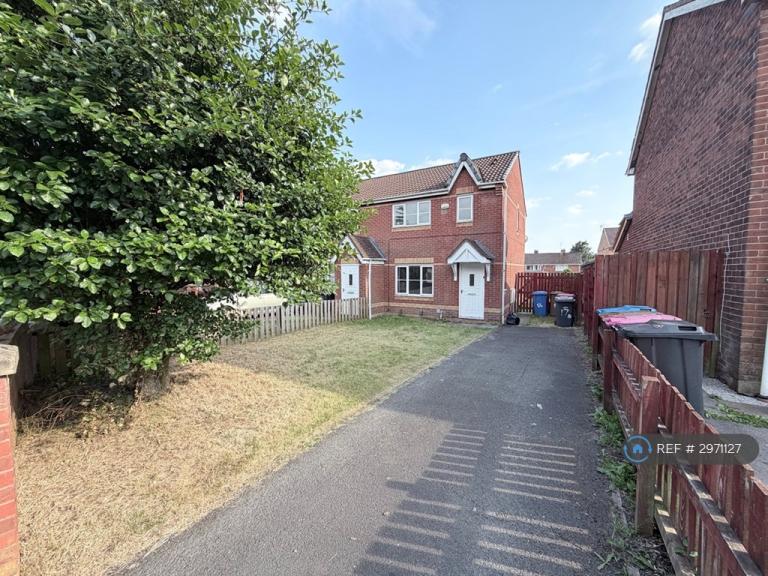 House Wildbrook Road in Salford